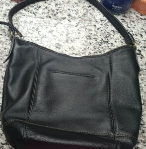 The Sak Black Pebbled Leather Tote Shoulder Handbag Lined Bag